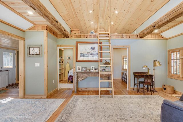 N4563 W Shore Place ROAD, Cambridge, WI 53523