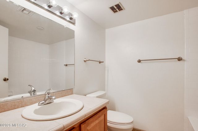 5675 N Camino Esplendora Apt 5124, Tucson, AZ 85718