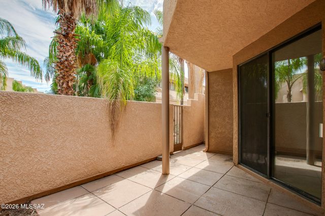 5675 N Camino Esplendora Apt 5124, Tucson, AZ 85718