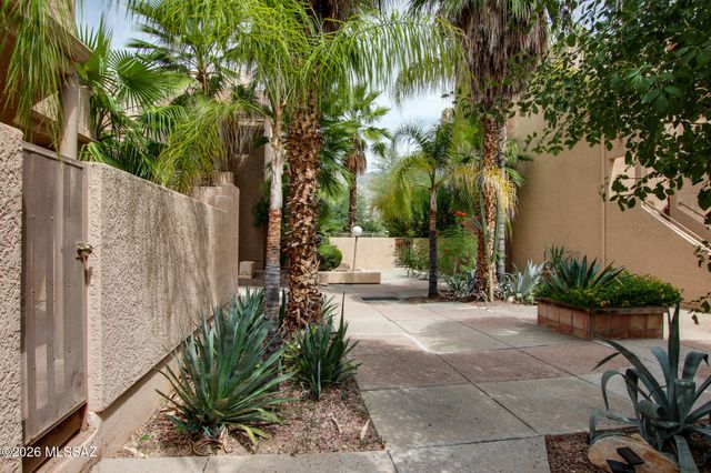 5675 N Camino Esplendora Apt 5124, Tucson, AZ 85718