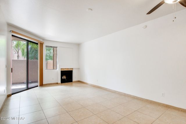 5675 N Camino Esplendora Apt 5124, Tucson, AZ 85718