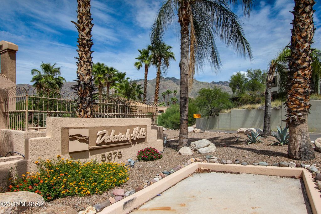 5675 N Camino Esplendora Apt 5124, Tucson, AZ 85718