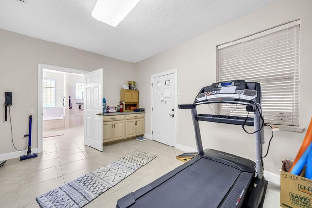 1227 Twin Bay Drive, Fort Walton Beach, FL 32547