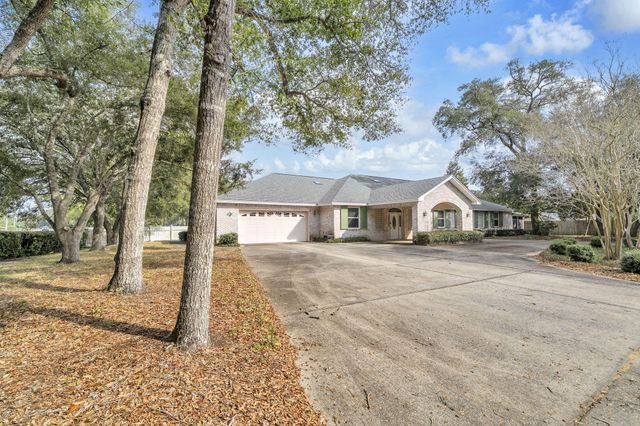 1227 Twin Bay Drive, Fort Walton Beach, FL 32547