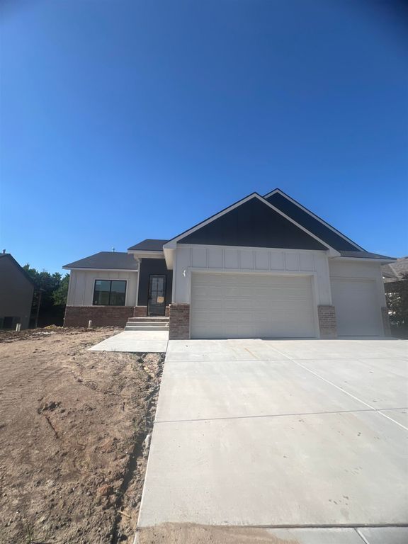 10418 W Graber Cir., Wichita, KS 67215