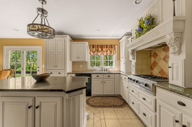 966 Bear Creek Road, Walnut Shade, MO 65771