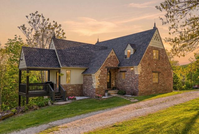 966 Bear Creek Road, Walnut Shade, MO 65771