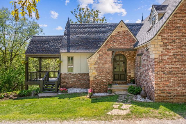 966 Bear Creek Road, Walnut Shade, MO 65771