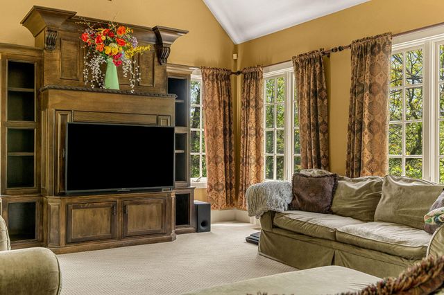 966 Bear Creek Road, Walnut Shade, MO 65771