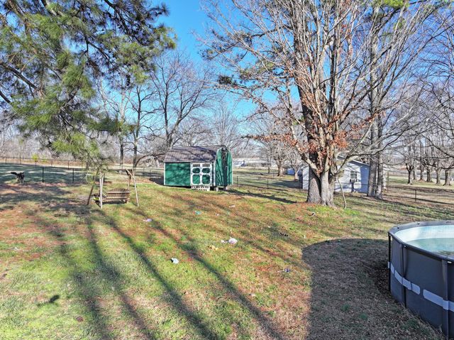 12 Haven Way, Westmoreland, TN 37186