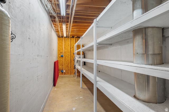 1586 BOWDEN CIR, Salt Lake City, UT 84117