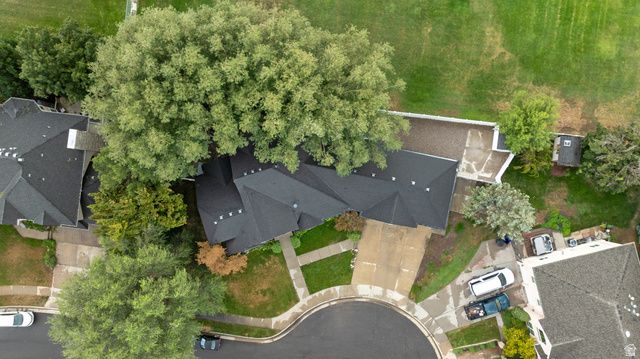1586 BOWDEN CIR, Salt Lake City, UT 84117