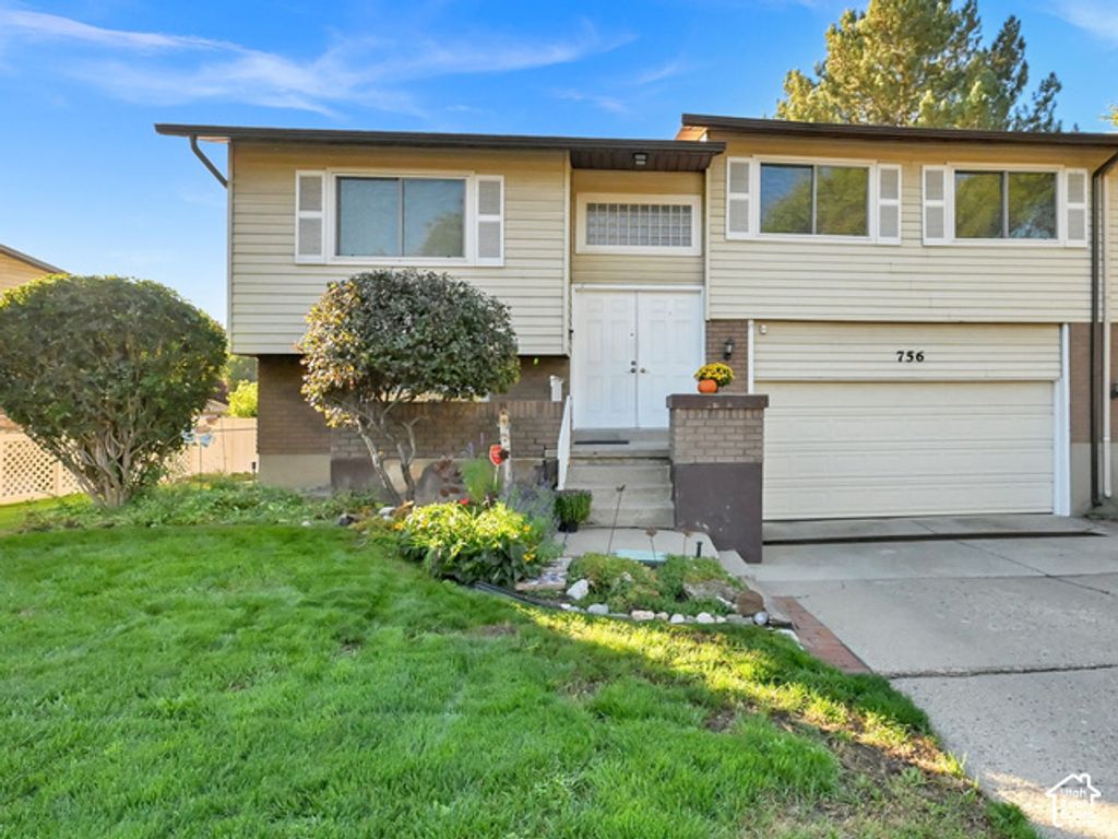 756 E RAINFOREST DR, Murray, UT 84107