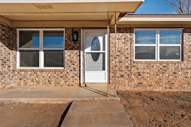 726 11th Street, Wolfforth, TX 79382