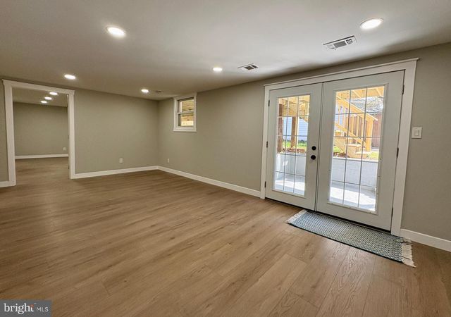 925 LONGVIEW AVE, Pasadena, MD 21122