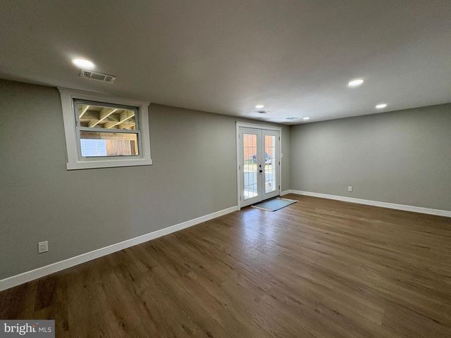 925 LONGVIEW AVE, Pasadena, MD 21122
