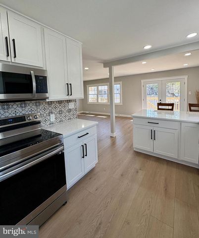 925 LONGVIEW AVE, Pasadena, MD 21122
