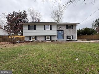 925 LONGVIEW AVE, Pasadena, MD 21122