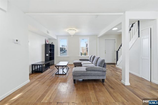 64 Willoughby Street, Newark, NJ 07112