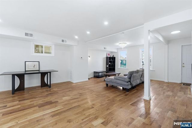 64 Willoughby Street, Newark, NJ 07112