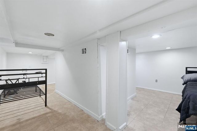 64 Willoughby Street, Newark, NJ 07112