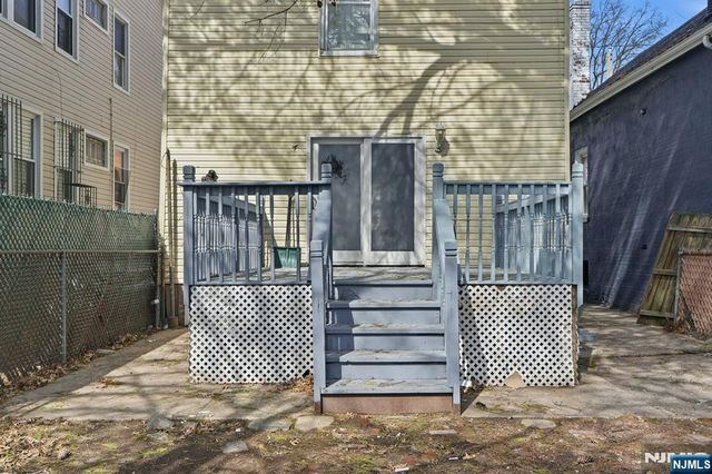 64 Willoughby Street, Newark, NJ 07112