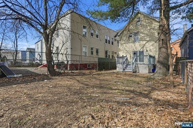 64 Willoughby Street, Newark, NJ 07112