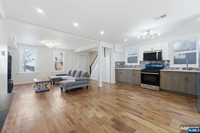 64 Willoughby Street, Newark, NJ 07112