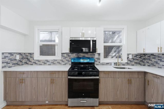 64 Willoughby Street, Newark, NJ 07112