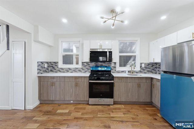 64 Willoughby Street, Newark, NJ 07112