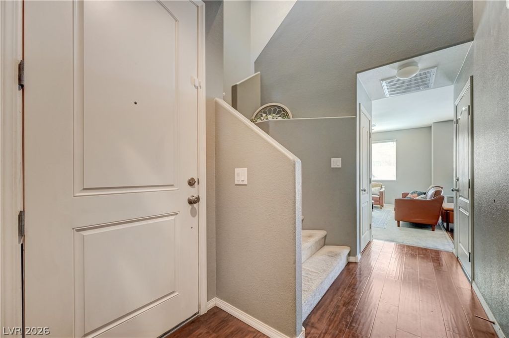 10641 Thor Mountain Lane, Las Vegas, NV 89166 — photo 5