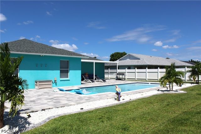 238 SW 39th ST, Cape Coral, FL 33914