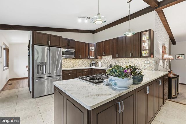 2009 WILSON RD, White Hall, MD 21161