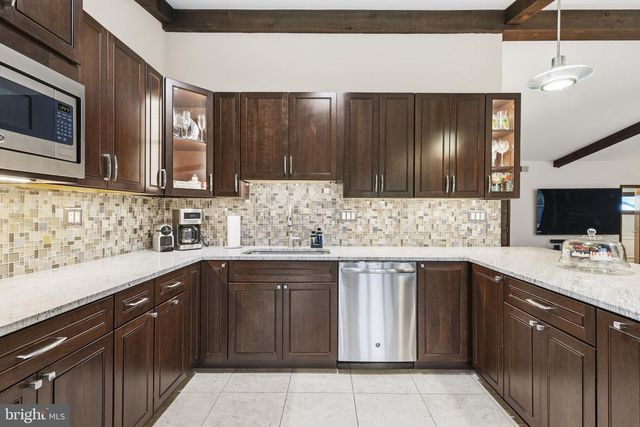 2009 WILSON RD, White Hall, MD 21161