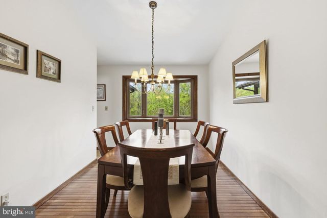 2009 WILSON RD, White Hall, MD 21161