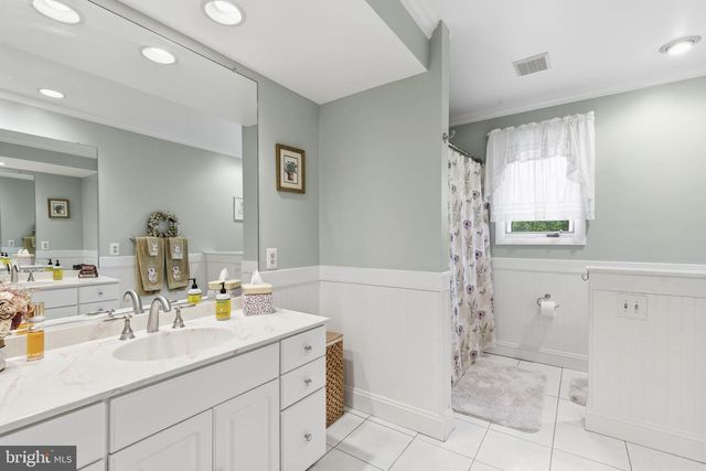 2009 WILSON RD, White Hall, MD 21161