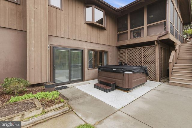 2009 WILSON RD, White Hall, MD 21161