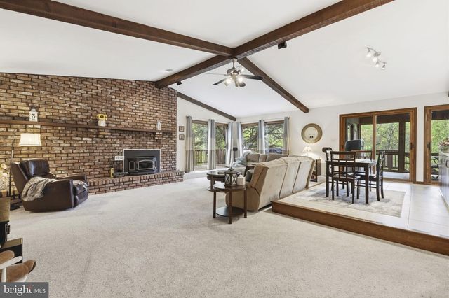 2009 WILSON RD, White Hall, MD 21161
