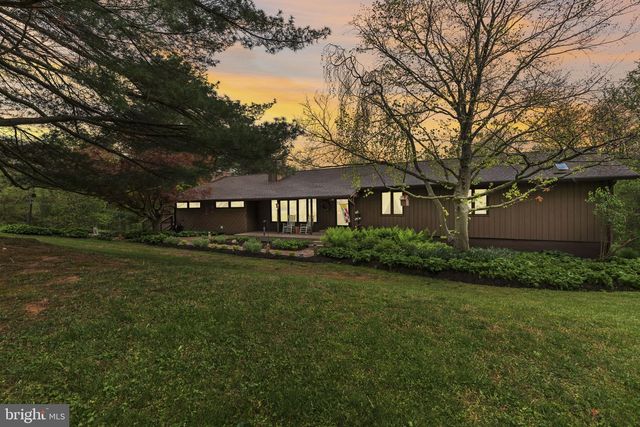 2009 WILSON RD, White Hall, MD 21161