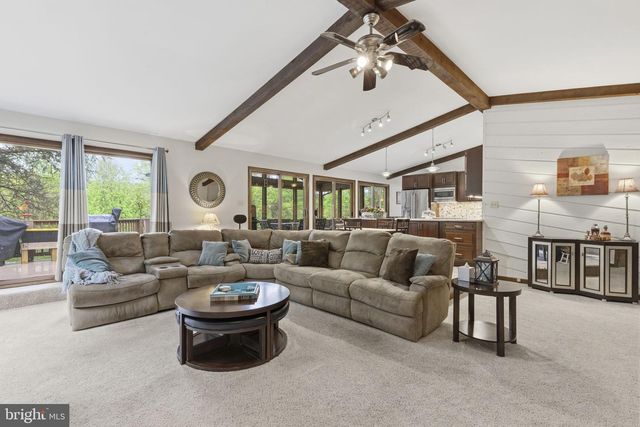 2009 WILSON RD, White Hall, MD 21161
