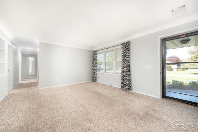 921 S Romanda Street, Midland, MI 48640