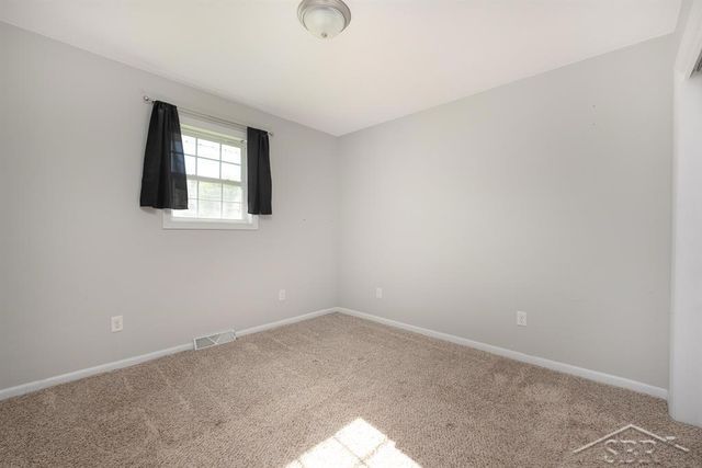 921 S Romanda Street, Midland, MI 48640