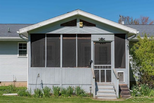 921 S Romanda Street, Midland, MI 48640