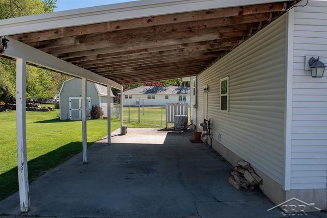 921 S Romanda Street, Midland, MI 48640