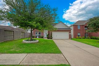 2055 Midlane Drive, Conroe, TX 77301