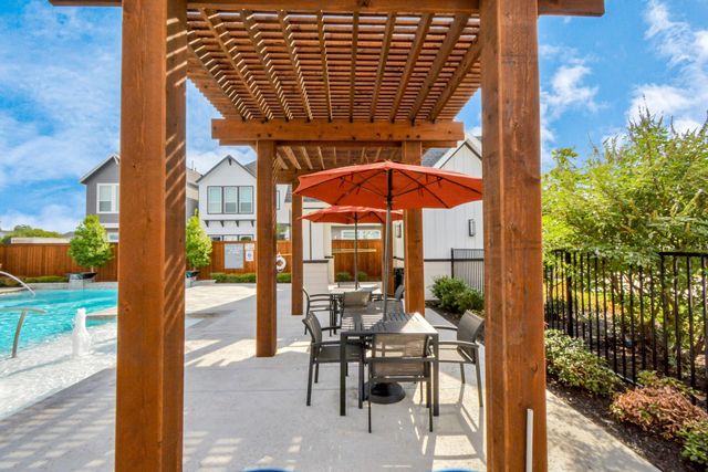 705 Strawberry Pines Court, Houston, TX 77009