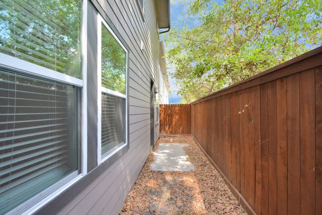 705 Strawberry Pines Court, Houston, TX 77009