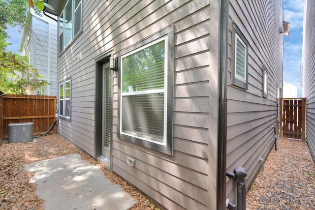 705 Strawberry Pines Court, Houston, TX 77009