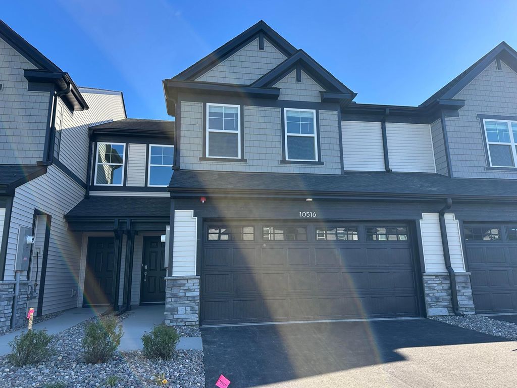 10516 Harbor Lane N, Maple Grove, MN 55369