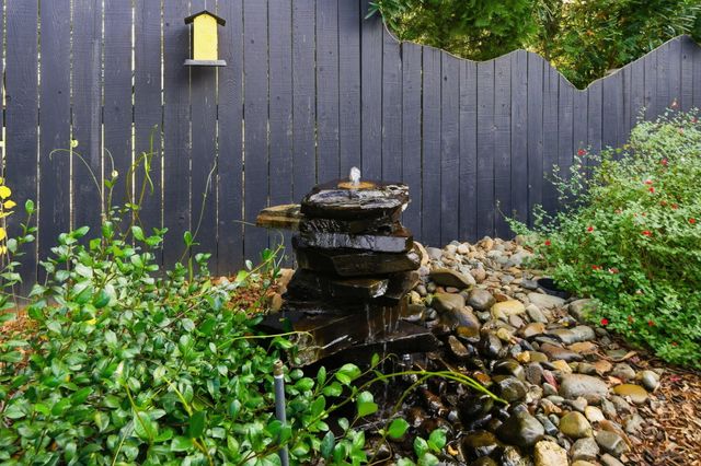 20306 Mulholland Ridge Drive, Anderson, CA 96007